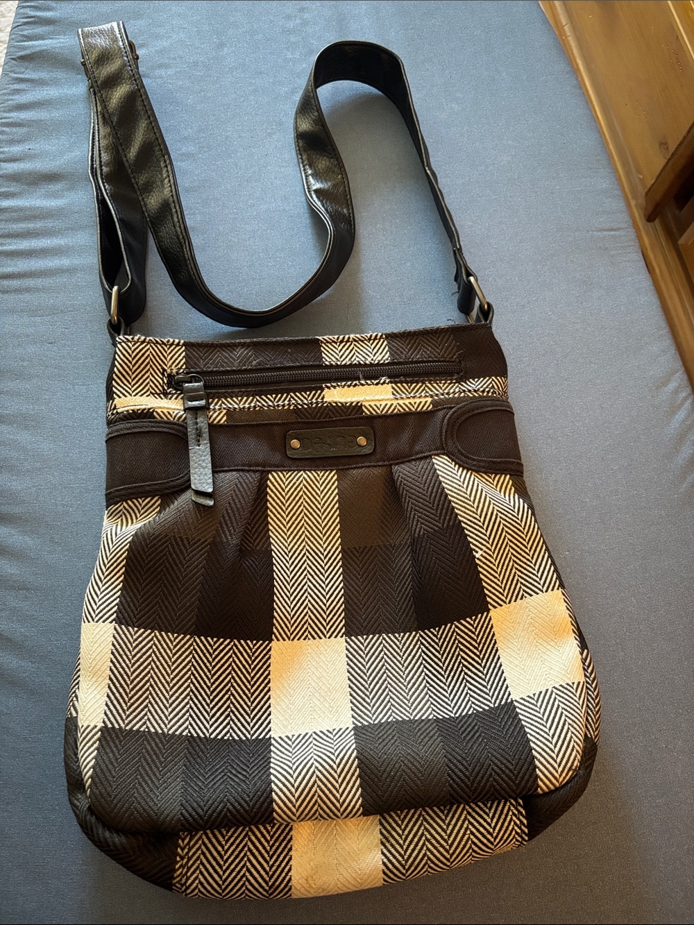 Dakine Black and Cream Plaid Crossbody Bag
